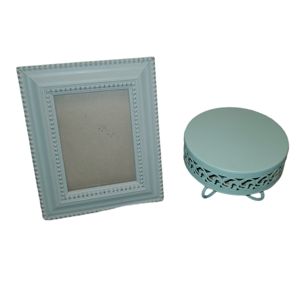 Cynthia Rowley Photo Frame and Perfume Stand